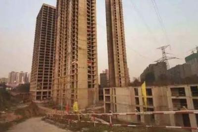 郑州“惨遭骂声”的烂尾楼,业主苦等7年,网友表示:无良开发商